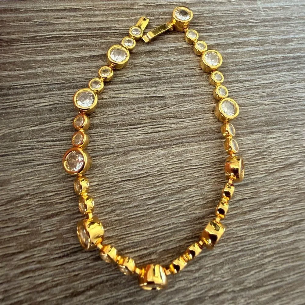 Elegant bezel settings tennis bracelet N1205 - Picture 3 of 4